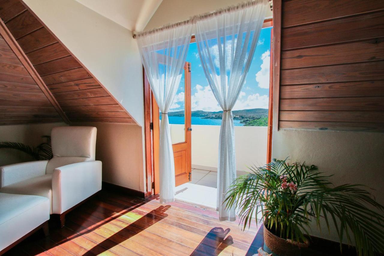 The Hideaway At Hughes Point Hotel Freetown Exterior photo
