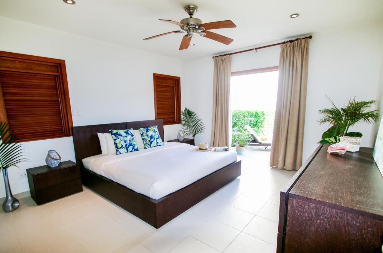 The Hideaway At Hughes Point Hotel Freetown Exterior photo