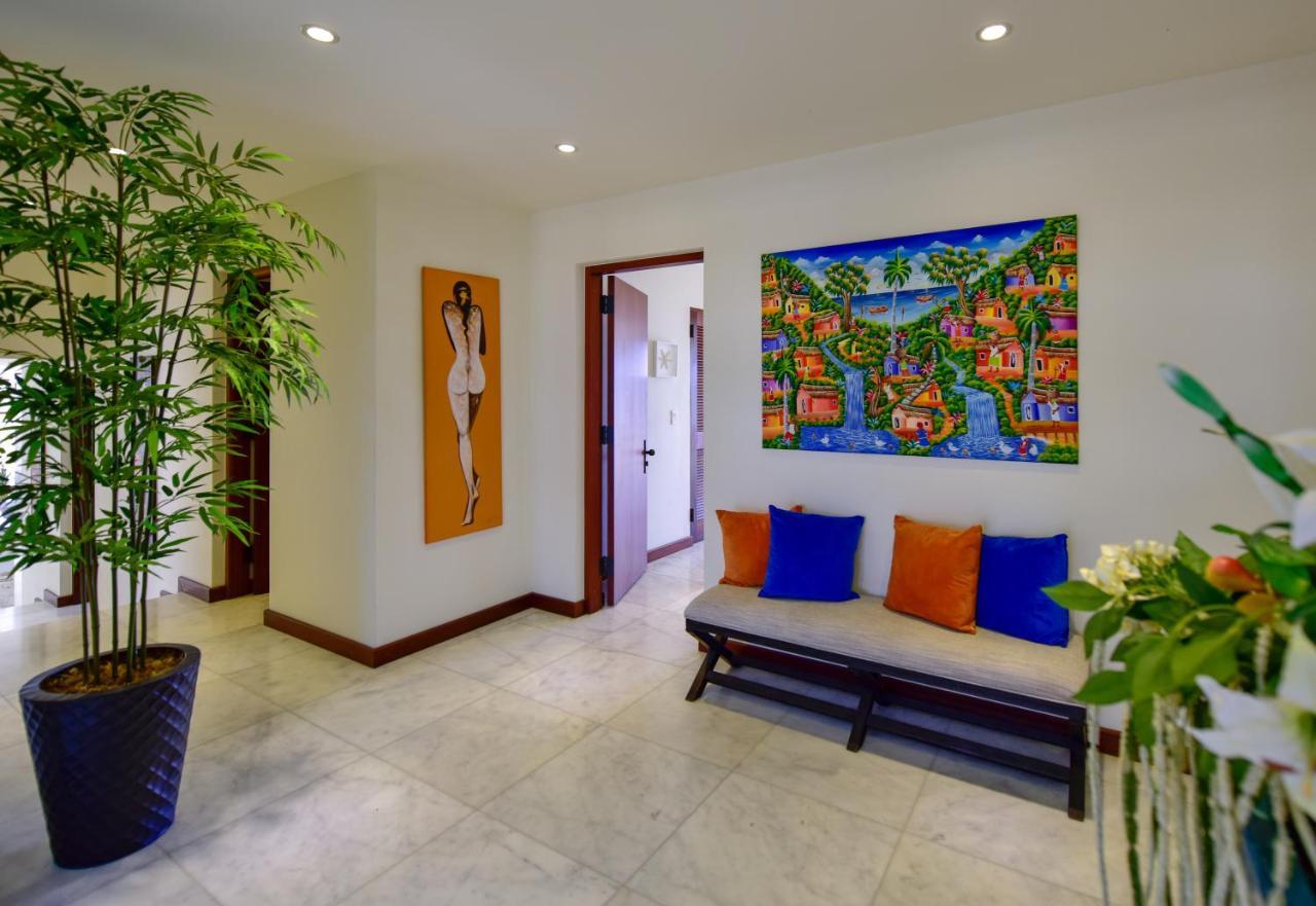 The Hideaway At Hughes Point Hotel Freetown Exterior photo